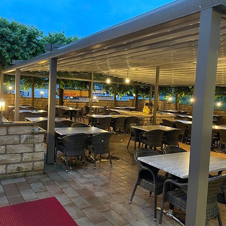 Lightplace • Groessere Gruppen • 4 Einzelzimmer • Boxspring • Smart Tv • Biergarten • Restaurant Брауншвейг Екстер'єр фото
