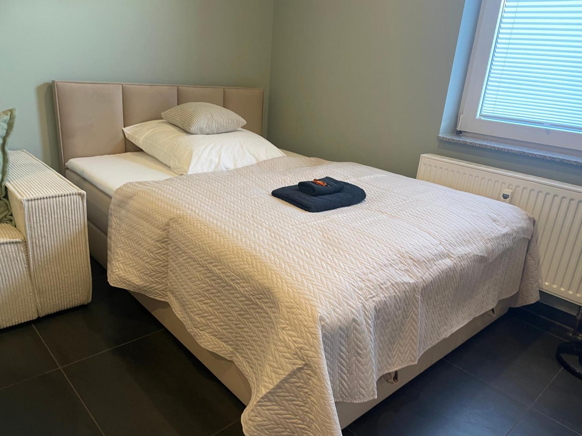 Lightplace • Groessere Gruppen • 4 Einzelzimmer • Boxspring • Smart Tv • Biergarten • Restaurant Брауншвейг Екстер'єр фото